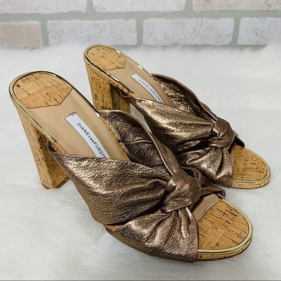 Diane Von Furstenberg Rose Metallic Cork M… - Picture 2 of 8